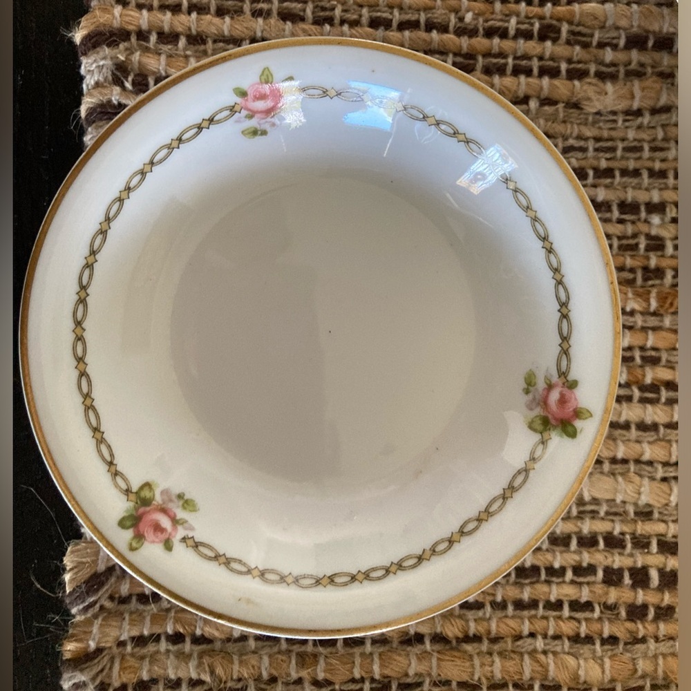 Theodore Haviland The Hanoi 8 piece dinnerware set - Picture 12 of 15
